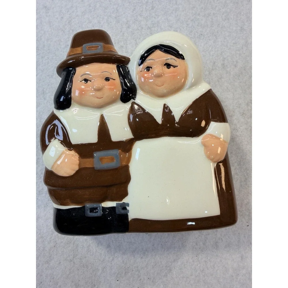 2018 Publix Pilgrim Pair Ceramic Napkin Holder w box Limited Edition